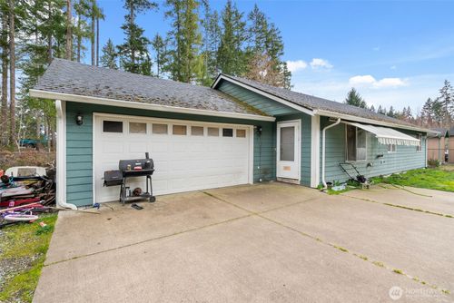 71 E Iron Wood Pl, Shelton, WA, 98584-9029 | Card Image