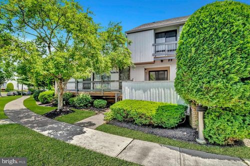 22 Witch Hazel Ct, Monmouth Junction, NJ, 08852-2343 | Card Image