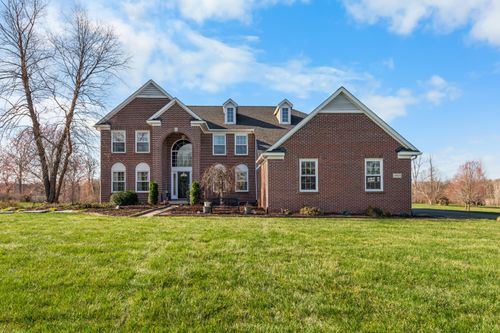 6801 N Meadows Way, Dexter, MI, 48130-8635 | Card Image