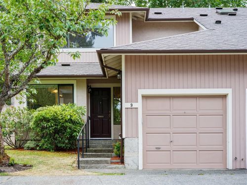 9-1309 Mckenzie Ave, Victoria, BC, V8P2M1 | Card Image