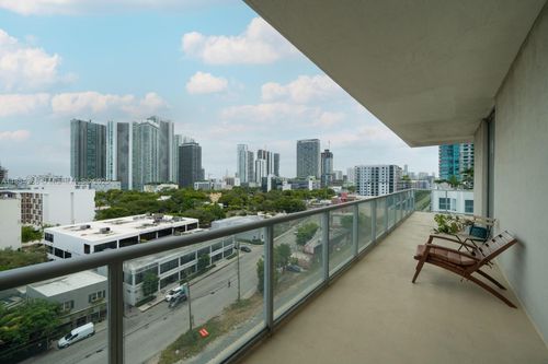 apt-h0911-3470 E Coast Ave, Miami, FL, 33137-4193 | Card Image