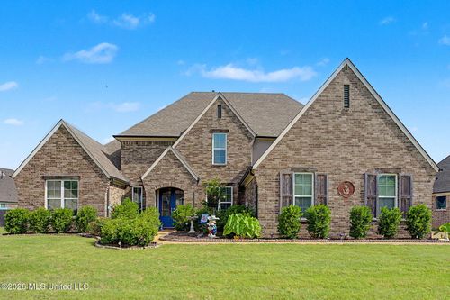 7314 Hawks Crossing Dr E, Olive Branch, MS, 38654-2076 | Card Image