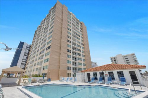 304-1410 S Ocean Dr, Hollywood, FL, 33019-2382 | Card Image