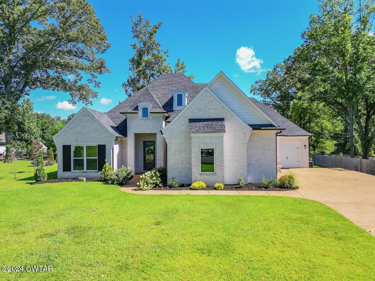 Waterfront Cv, Jackson, TN 38305