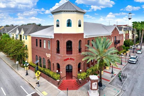 5222-1810 E Palm Ave, TAMPA, FL, 33605-3945 | Card Image