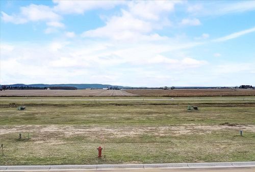 2004 Mulberry St, SAUK CITY, WI, 53583-1717 | Card Image