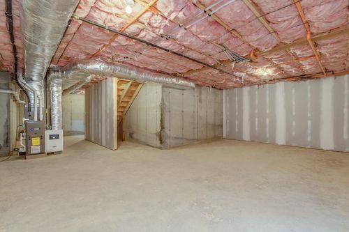 181 Knollwood Way, Manchester, NH, 03102-7800 | Card Image