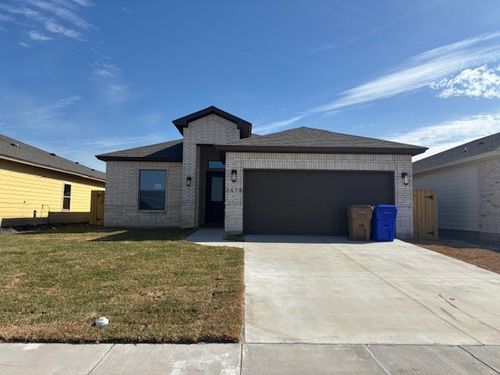 2678 Lady Andrea Dr, Corpus Christi, TX, 78415-1443 | Card Image