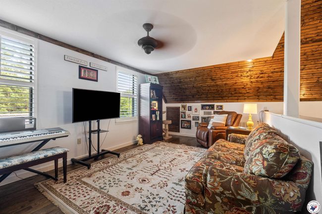 5688 Texas Highway 8, House other with 3 bedrooms, 2 bathrooms and null parking in Linden TX | Image 20