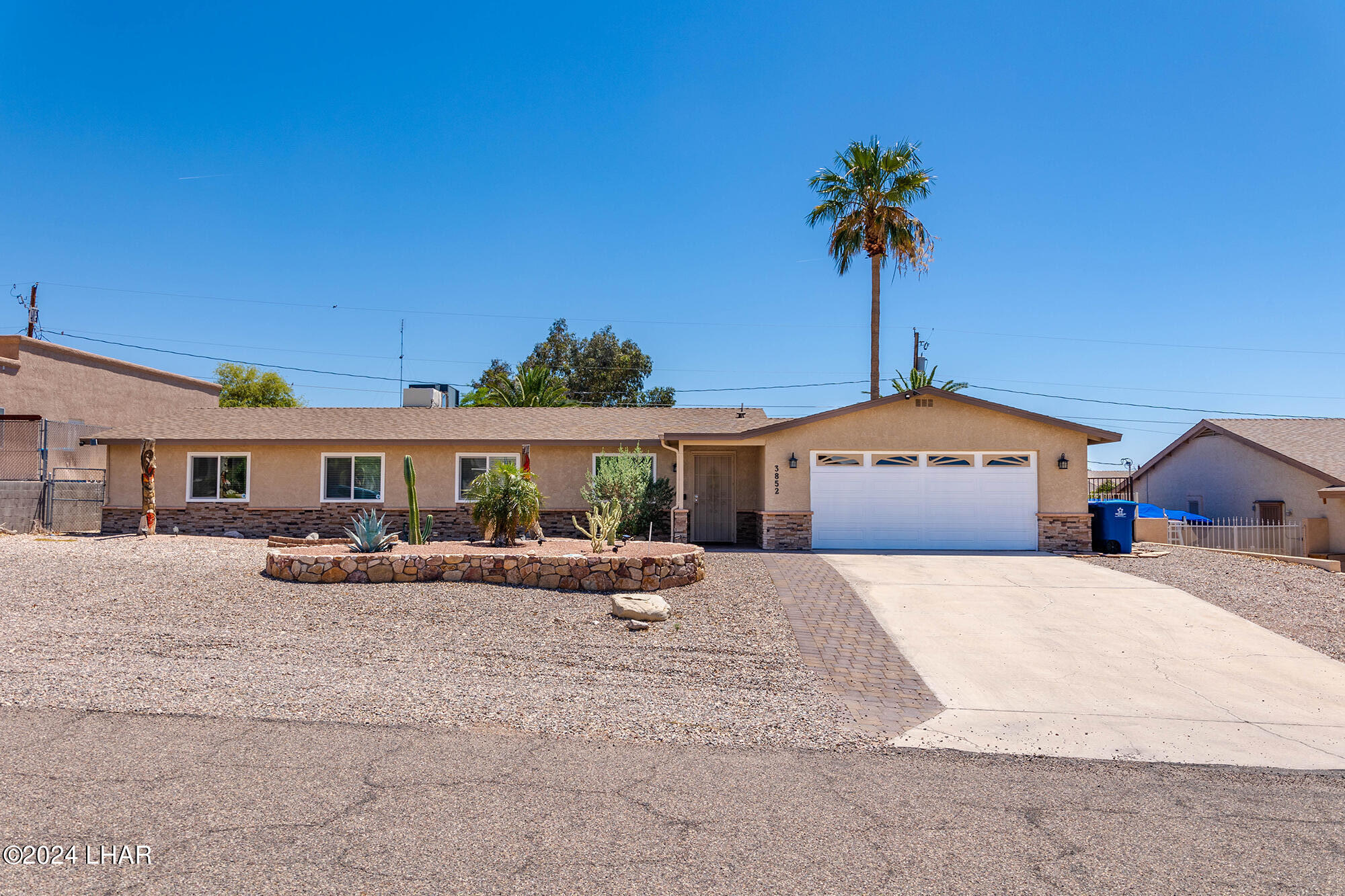 Solar Dr, Lake Havasu City, AZ 86406