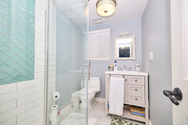 6796 Stokes St, House other with 5 bedrooms, 2 bathrooms and 4 parking in Niagara Falls ON | Image 21