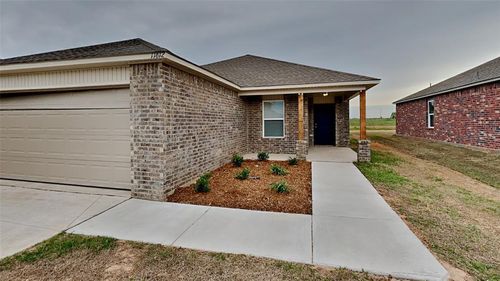 11612 Nw 95th St, Yukon, OK, 73099-9373 | Card Image