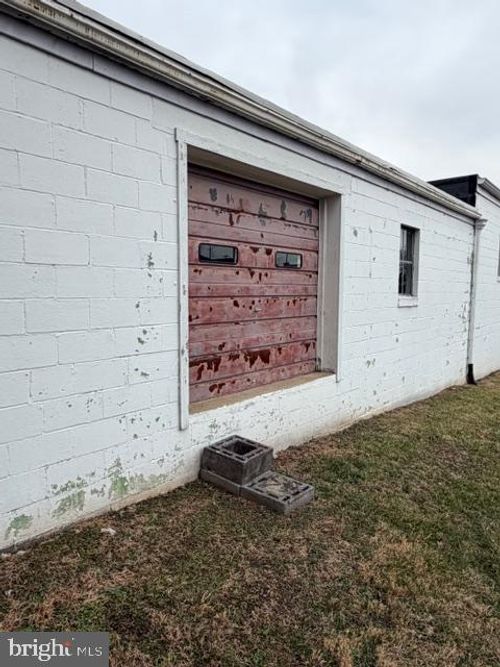 d-2110 Brougher Lane, YORK, PA, 17408 | Card Image