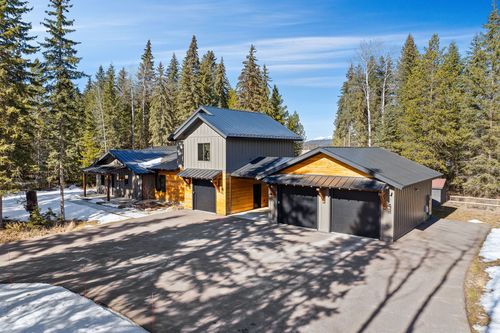 757 Lodgepole Rd, Whitefish, MT, 59937-8326 | Card Image