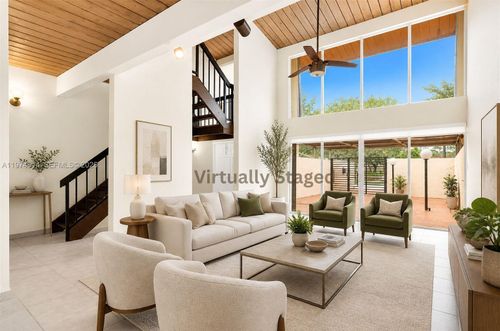 7601 Sw 105th Ave, Miami, FL, 33173-2956 | Card Image
