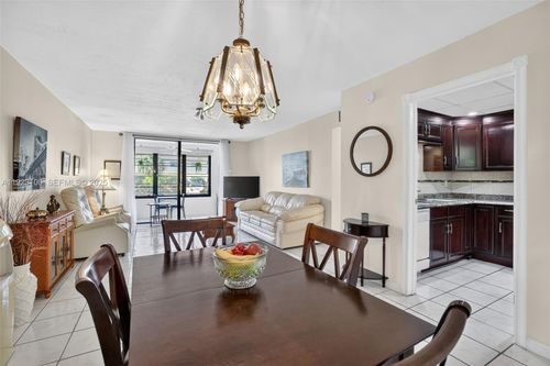 106-2841 Somerset Dr, Lauderdale Lakes, FL, 33311-1913 | Card Image