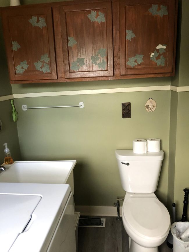 main floor half bath | Image 11