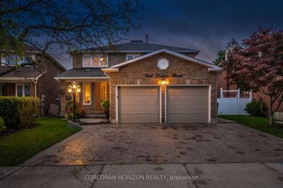 368 Dakota Rd, House other with 4 bedrooms, 3 bathrooms and 4 parking in Mississauga ON | Image 2