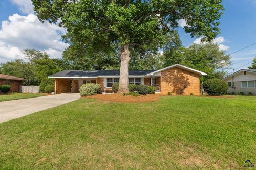 608 Meadowridge Dr, Warner Robins, GA, 31093-1315 | Card Image