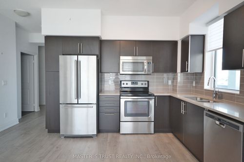 703-65 Speers Rd, Oakville, ON, L6K0J1 | Card Image