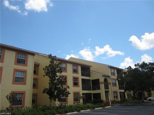apt-634-7960 Preserve Cir, NAPLES, FL, 34119-6741 | Card Image