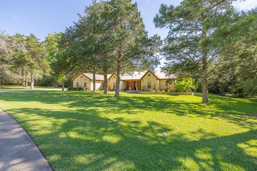404 Saint Andrews Dr, New Ulm, TX, 78950-2024 | Card Image