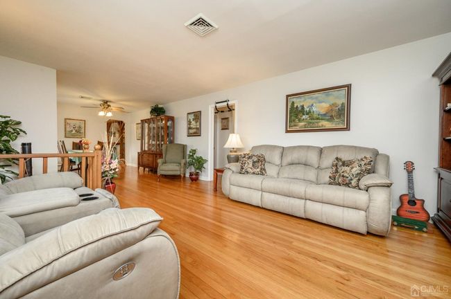 40 Readington Rd, House other with 3 bedrooms, 2 bathrooms and null parking in Whitehouse Station NJ | Image 9