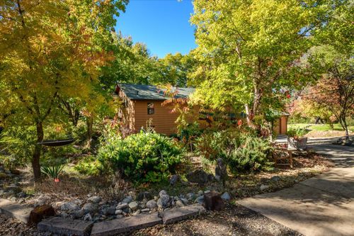 994 Lotus Rd, Lotus, CA, 95651-9224 | Card Image