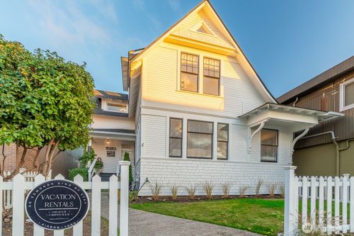 116 4th Ave N, Edmonds, WA, 98020-3114 | Card Image