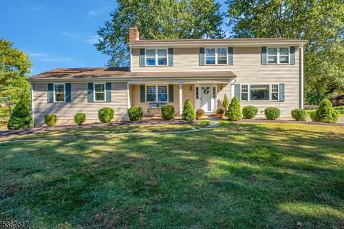 684 N View Dr, Bridgewater, NJ, 08807-1526 | Card Image