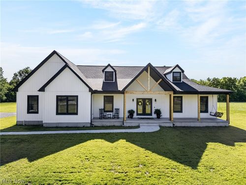 18844 Mennell Rd, Grafton, OH, 44044-9843 | Card Image