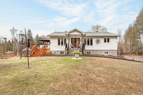 119 Sierra Woods Dr, Carp, ON, K0A1L0 | Card Image