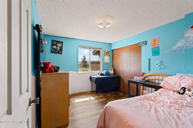 1620 Selah Loop Rd-15 | Image 13