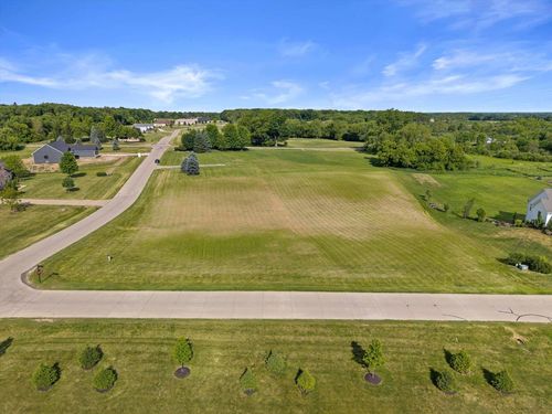 LT14 Majestic Way E, Twin Lakes, WI, 53181 | Card Image