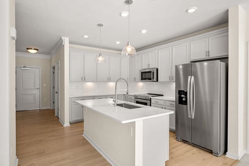 unit-102-2 Stratton Dr, Woburn, MA, 01801-2478 | Card Image