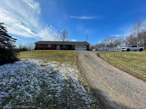 11946 Monagan Hwy, Tipton, MI, 49287-9623 | Card Image