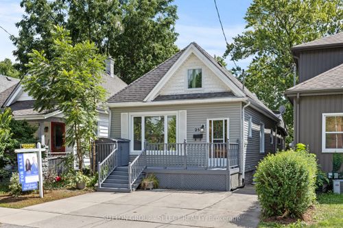 {{alt}} | Card Image