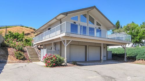 2961 Riviera Blvd, Malaga, WA, 98828-9733 | Card Image