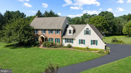 435 Bella Cir, DOYLESTOWN, PA, 18901-2035 | Card Image