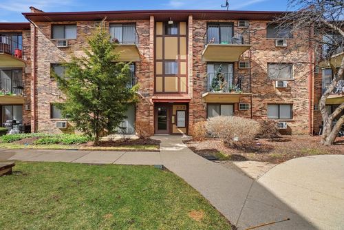 c-332 Klein Creek Ct, Carol Stream, IL, 60188-1822 | Card Image