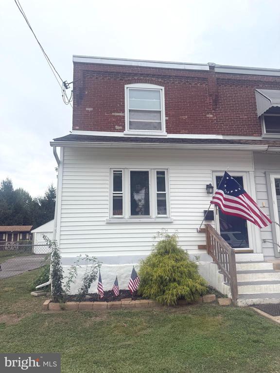 Lagrange Ave, Essington, PA 19029