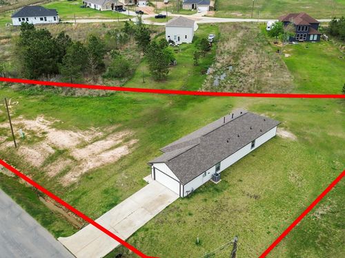 327 Road 5138, Cleveland, TX, 77327-1372 | Card Image