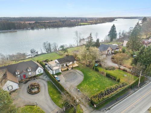 21866 River Rd, Maple Ridge, BC, V2X2C1 | Card Image