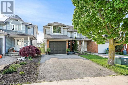 92 Chesterton Lane, Guelph (Grange Road), ON, N1E7A6 | Card Image
