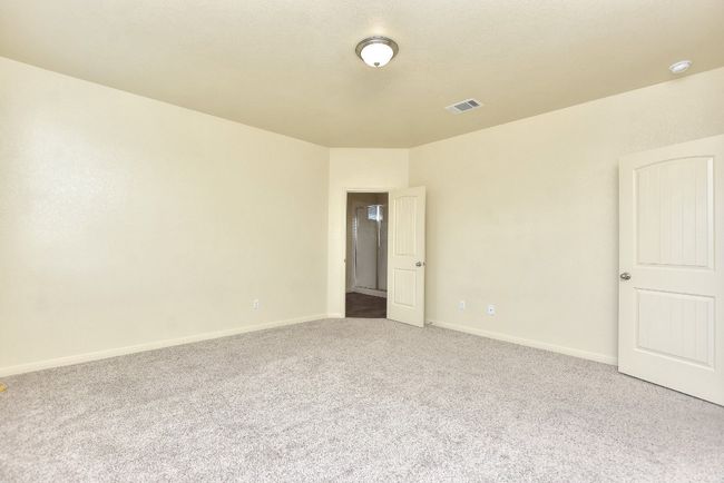 Primary Bedroom | Image 18