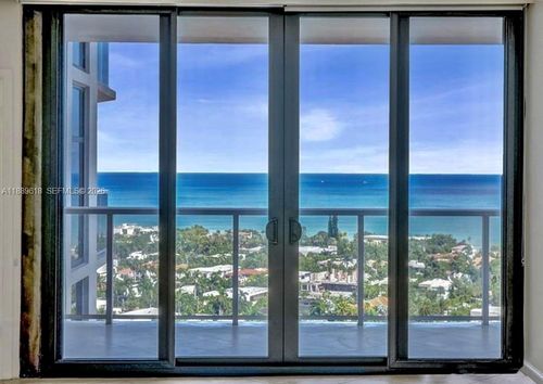 apt-2110-20281 E Country Club Dr, Aventura, FL, 33180-3033 | Card Image