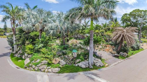 591 Baywood Drive N, DUNEDIN, FL, 34698 | Card Image