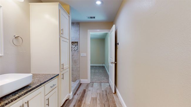 719 W Texas St, House other with 3 bedrooms, 2 bathrooms and null parking in Denison TX | Image 15