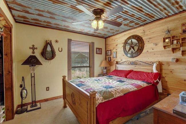 Guest Bedroom | Image 16