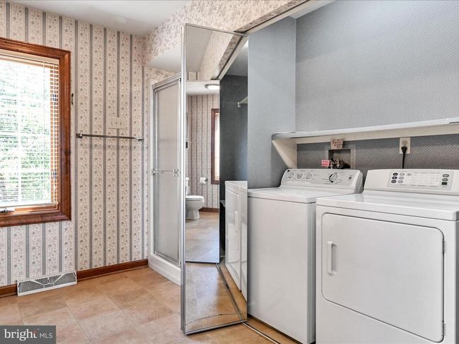 112 Eric Ave, House other with 3 bedrooms, 3 bathrooms and null parking in Shillington PA | Image 18